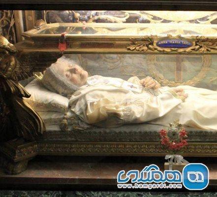 نمایشگاه جنازه های ترسناک قدیسان