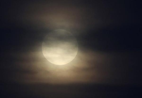 درخشان ترین ابر ماه امشب به آسمان می آید