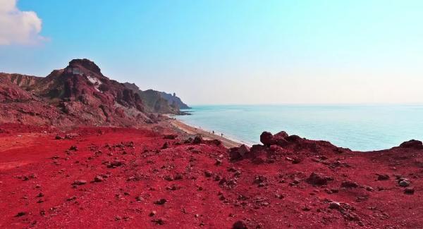 ساحل نقره ای هرمز ، ساحلی با درخشش خیره کننده