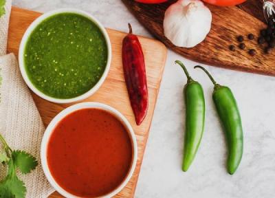 3 طرز تهیه سس فلفل تند سبز و قرمز با فلفل خشک و تازه